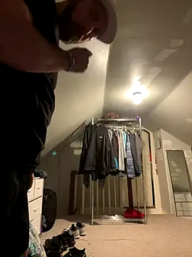 coreyl9718's web cam