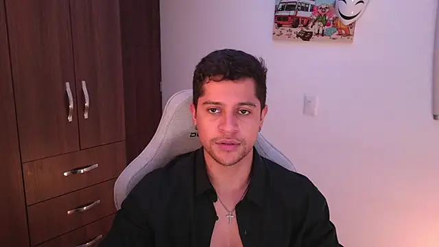 domsantiago_'s cam snapshot