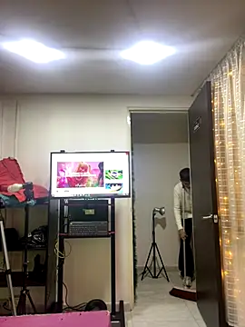 Cyrus_Wlaker's cam snapshot