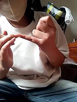 Mainay0033's cam snapshot