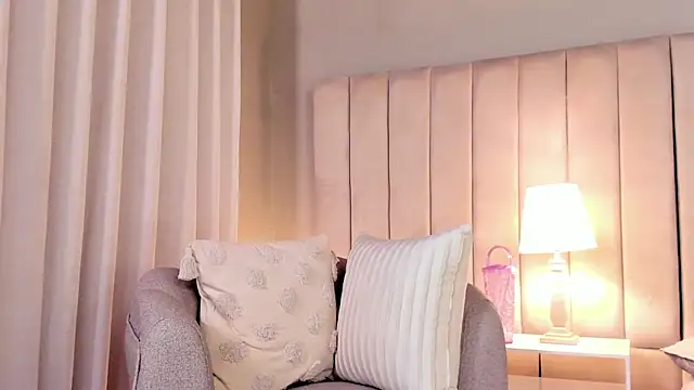 Paulina_Monroy live sex cam