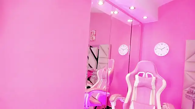 Sara_connor01's cam snapshot