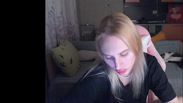 Elsa_Li's cam snapshot