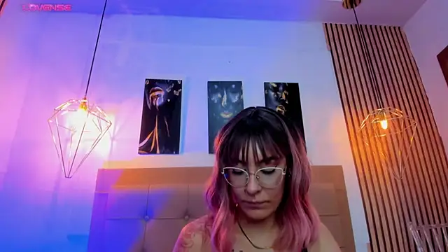 alesziarose's cam snapshot