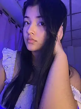 EmmaBlossom's cam snapshot