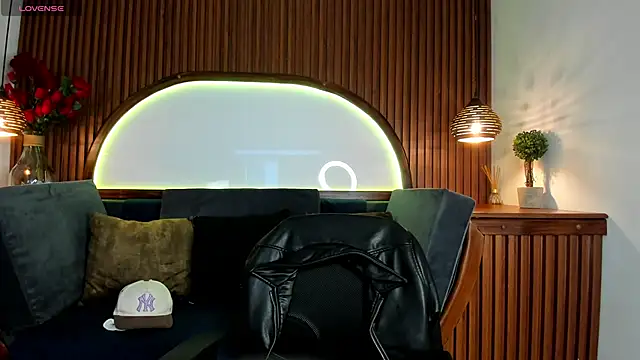 Donovan_Desmond live sex cam