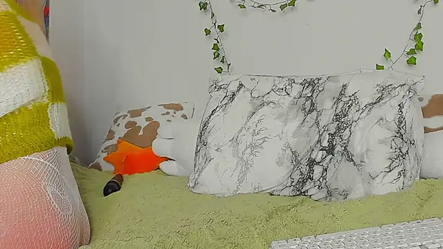 secret_princess's cam snapshot