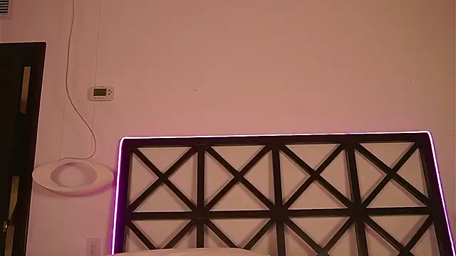 LunaMystyque live sex cam