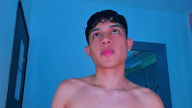 Sebax_Young live sex cam