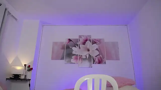 selene_rouse_'s cam snapshot