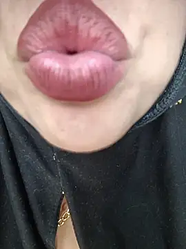 zahra_Jalid's cam snapshot