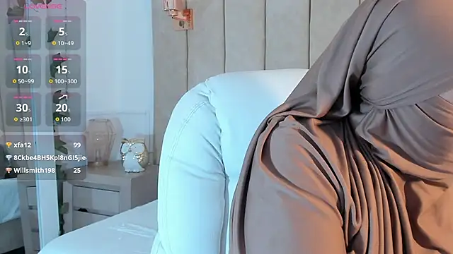 _naylaa_'s cam snapshot