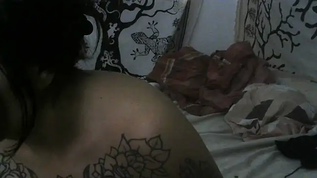 cutiefeet00's cam snapshot