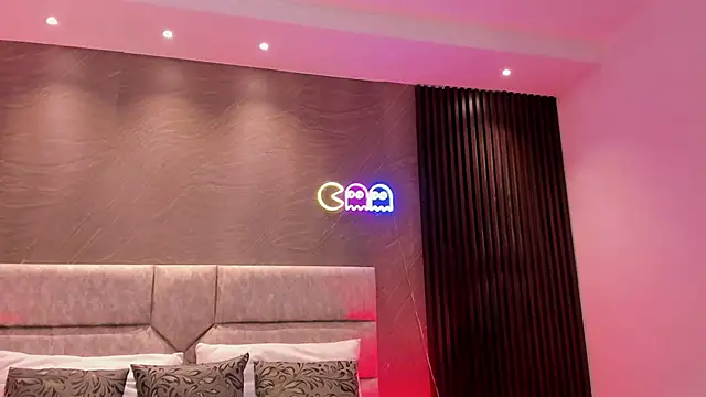 ASHLIE_DIXON1's cam snapshot