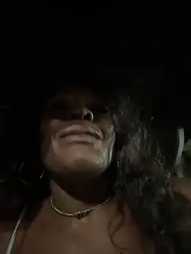 TilaTotti live sex cam