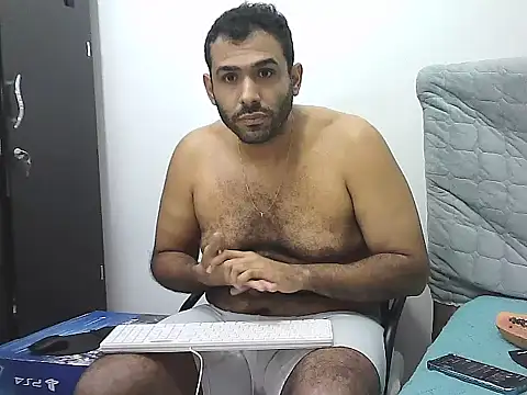 AlphaLatinoBear's cam snapshot