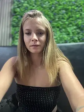 AnastasiaAniess live sex cam