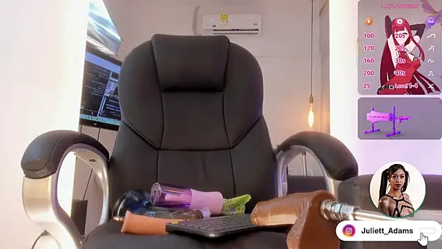 Juliett_Adams_ live sex cam