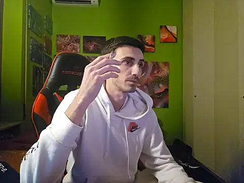 MASTERBULLY's cam snapshot