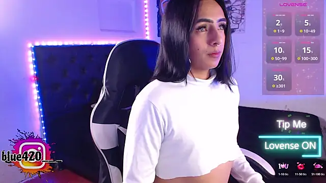 Skyler__blue4 live sex cam