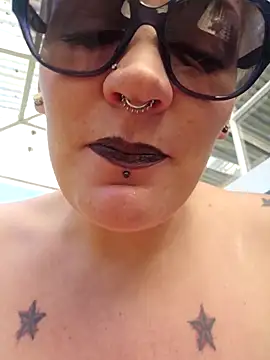 PinkTheHawk live sex cam