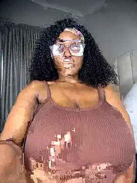 Bustygoddess32 live sex cam