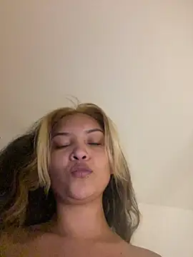 baby_lizy's cam snapshot