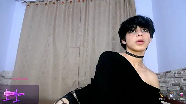 DaraKat18 live sex cam