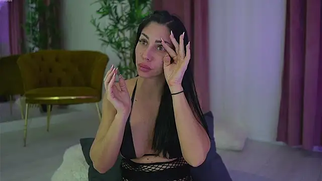 MyaBlack's cam snapshot