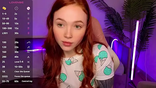 Maya_Light's cam snapshot