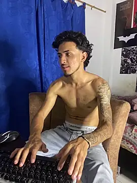 Kriss_Edwards's cam snapshot