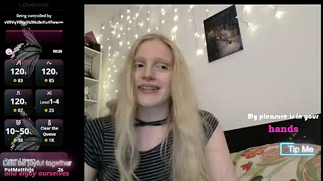 VeronicaJoyful's cam snapshot