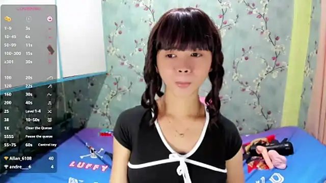 UrHotSexyShine live sex cam