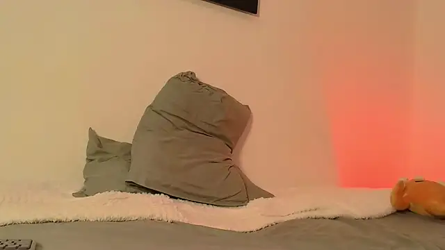 Twinkcock22 live sex cam