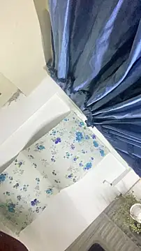 Naicollsxxx live sex cam