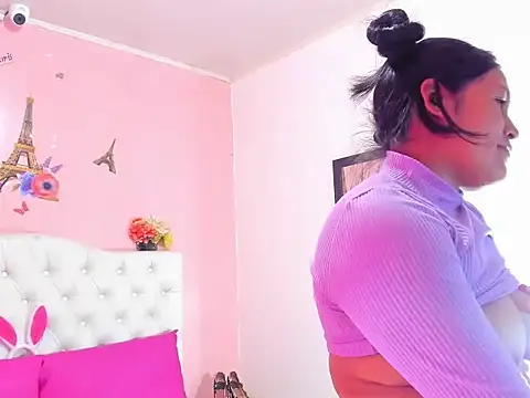 Yineth_Hot's cam snapshot