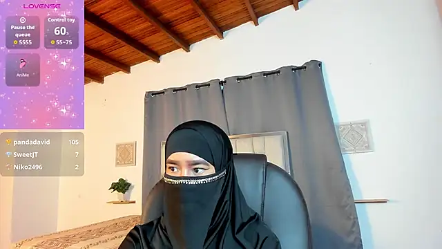 kalila_latif's cam snapshot