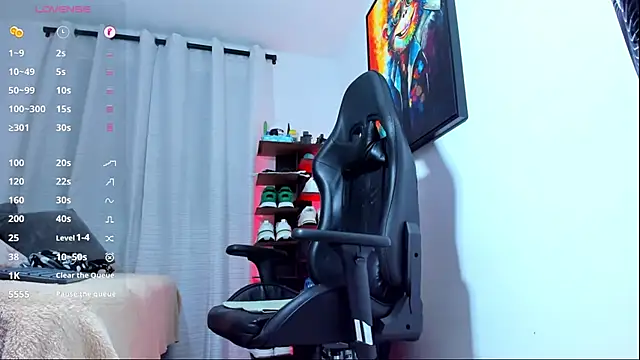 aronvillegas live sex cam