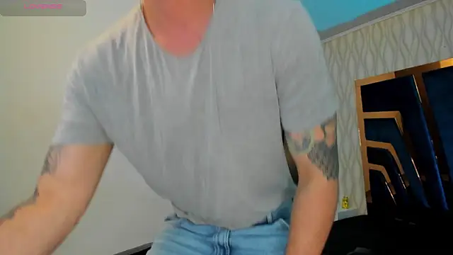 Petesevans live sex cam