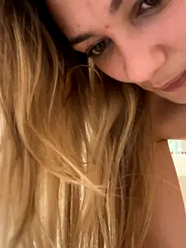 skyemorgan01 live sex cam