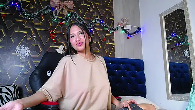 hera_divine's cam snapshot