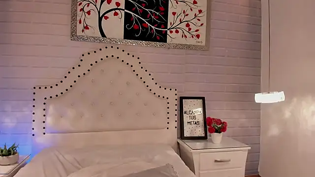 _Eurekaa_'s cam snapshot