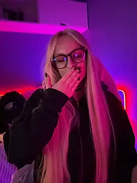 SashaRock's cam snapshot