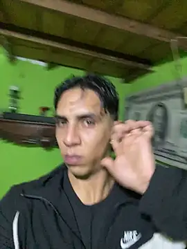 Monkey_uchiha777 live sex cam