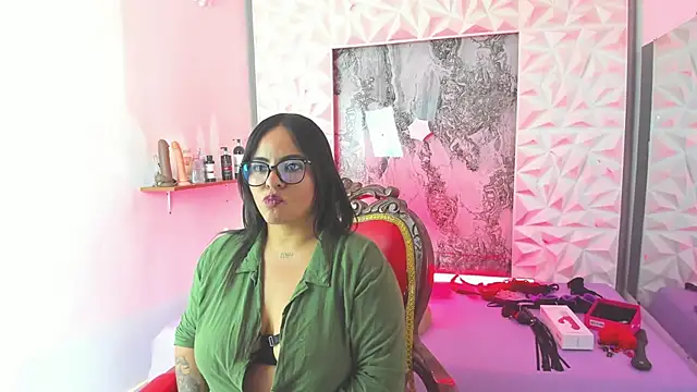 Luciana_r's cam snapshot