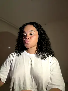 Lucy_wilson5 live sex cam