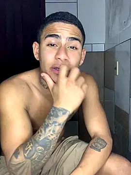 Novindot23cm live sex cam