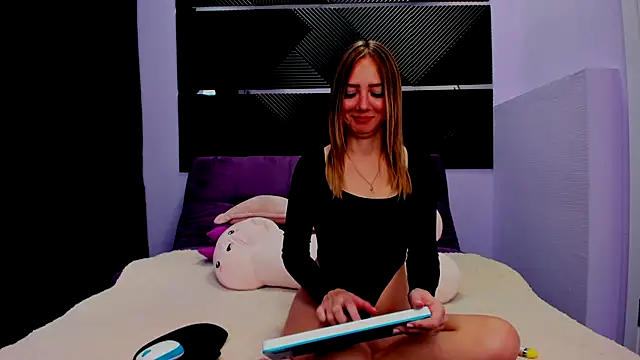 BriannelGold's cam snapshot