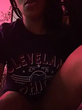 Rakiyahcharms's cam snapshot