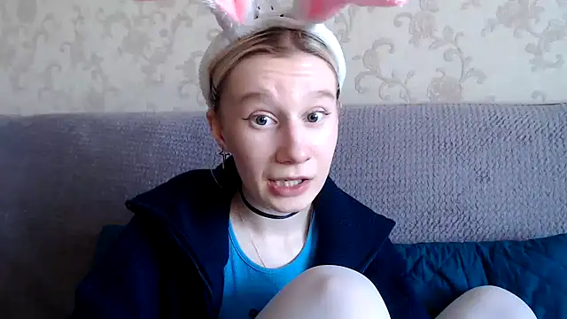 EnigmaSee live sex cam